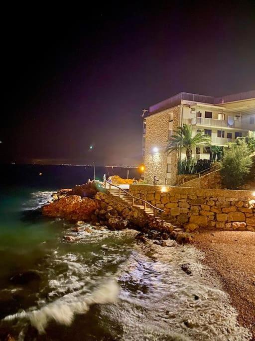 Offre Speciale! Appartement Portaventura 萨洛 外观 照片