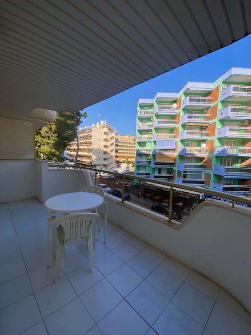 Offre Speciale! Appartement Portaventura 萨洛 外观 照片