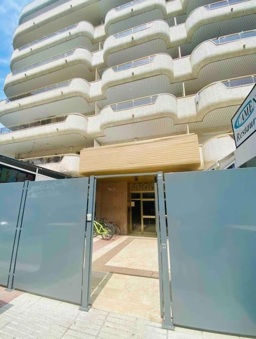 Offre Speciale! Appartement Portaventura 萨洛 外观 照片